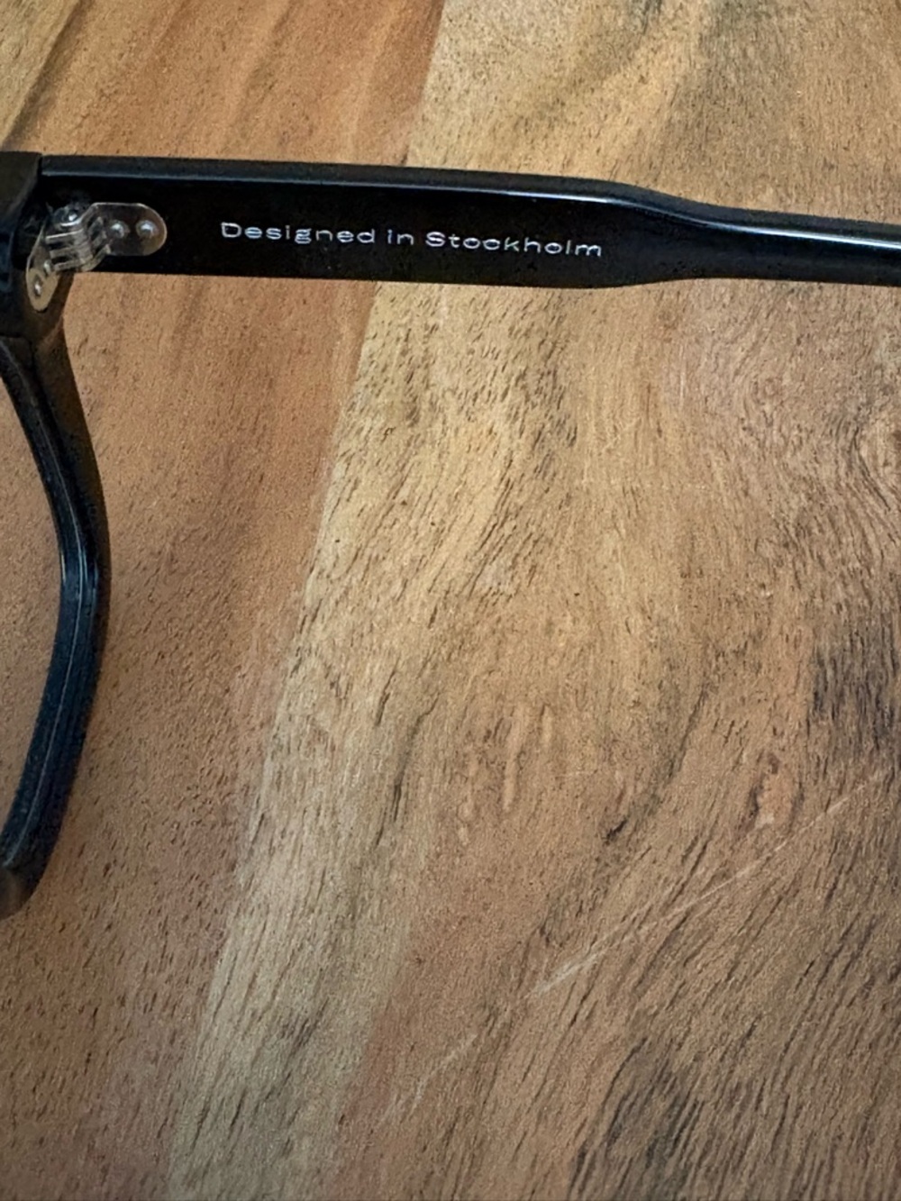 Black Square Women's Fashion Glasses - Picture 6 of 9